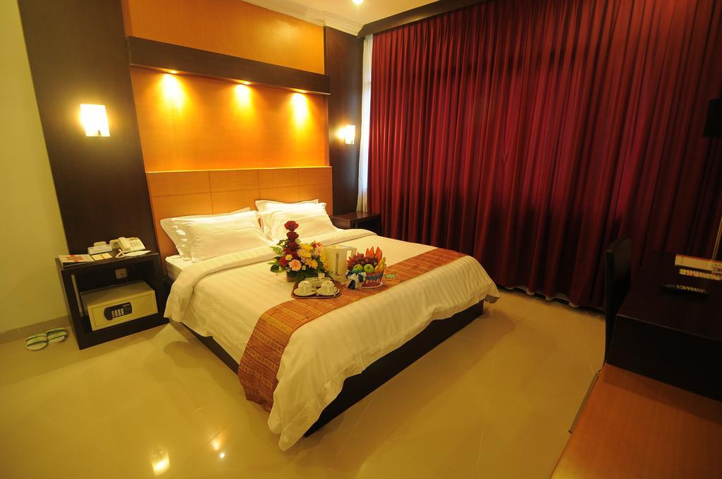 Hotel Swarna Dwipa Palembang Camera foto