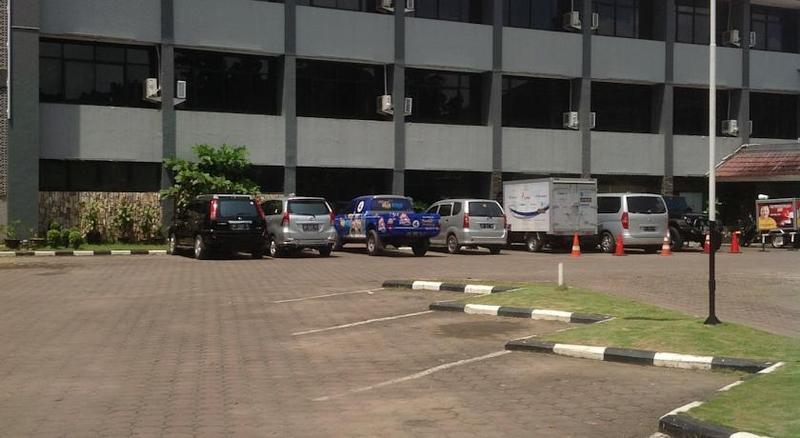 Hotel Swarna Dwipa Palembang Esterno foto