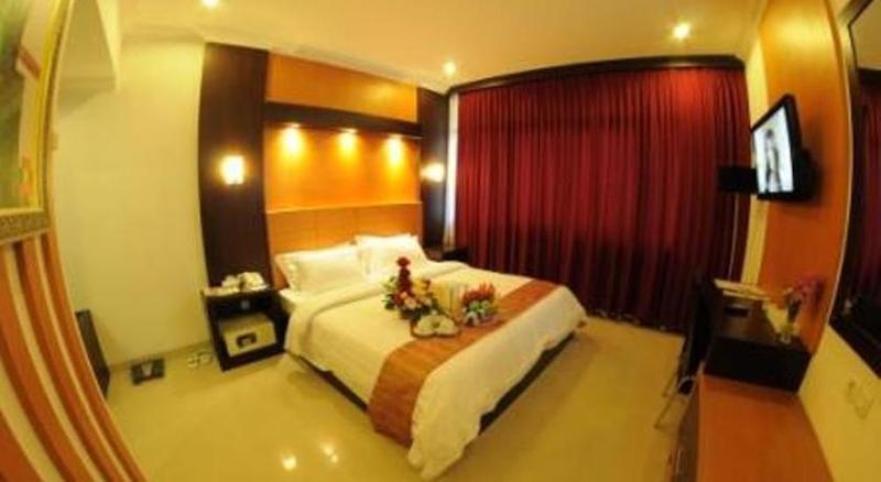 Hotel Swarna Dwipa Palembang Esterno foto